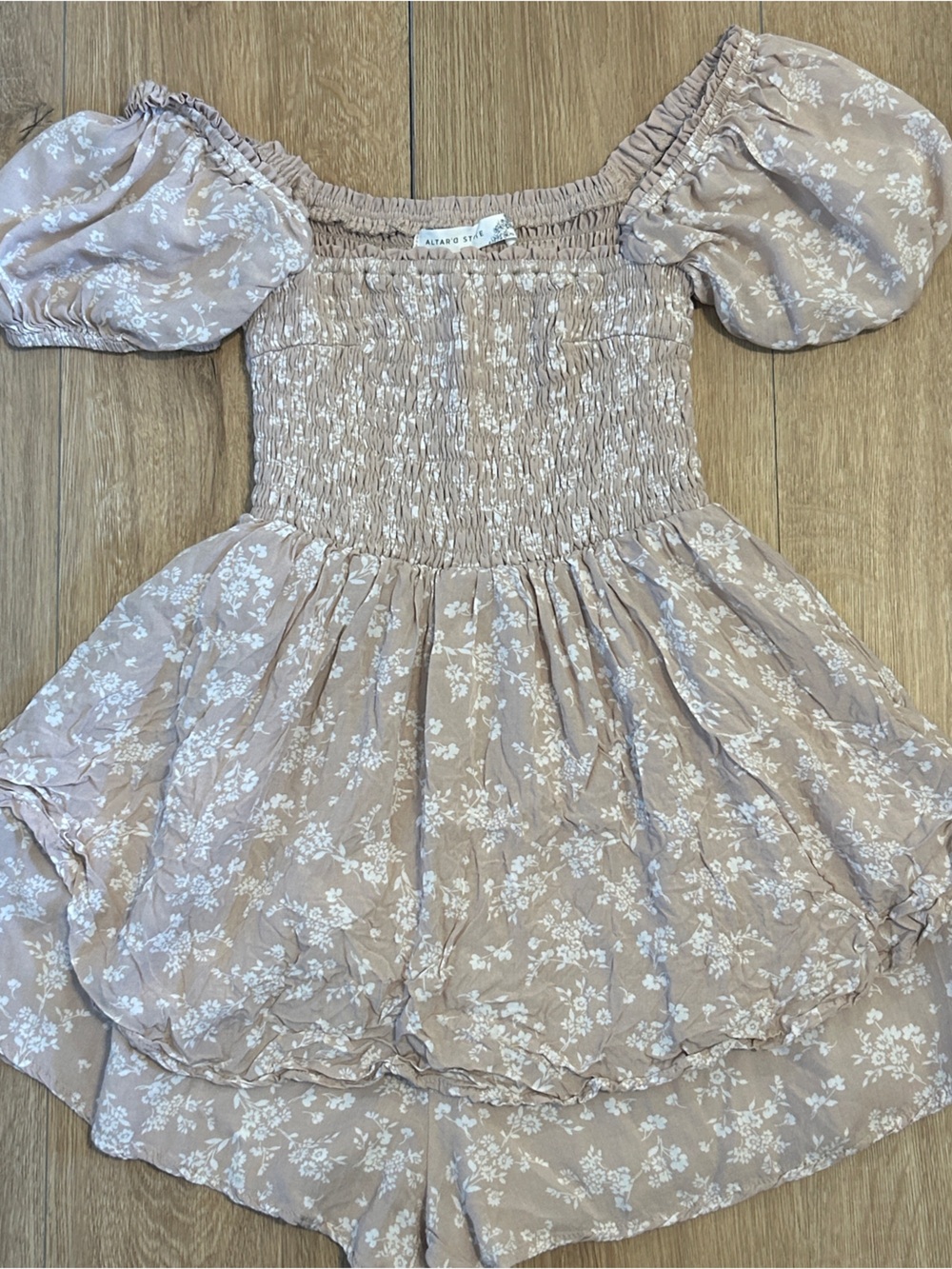 Altar'd State Beige Floral Smocked Puff-Sleeve Tunic